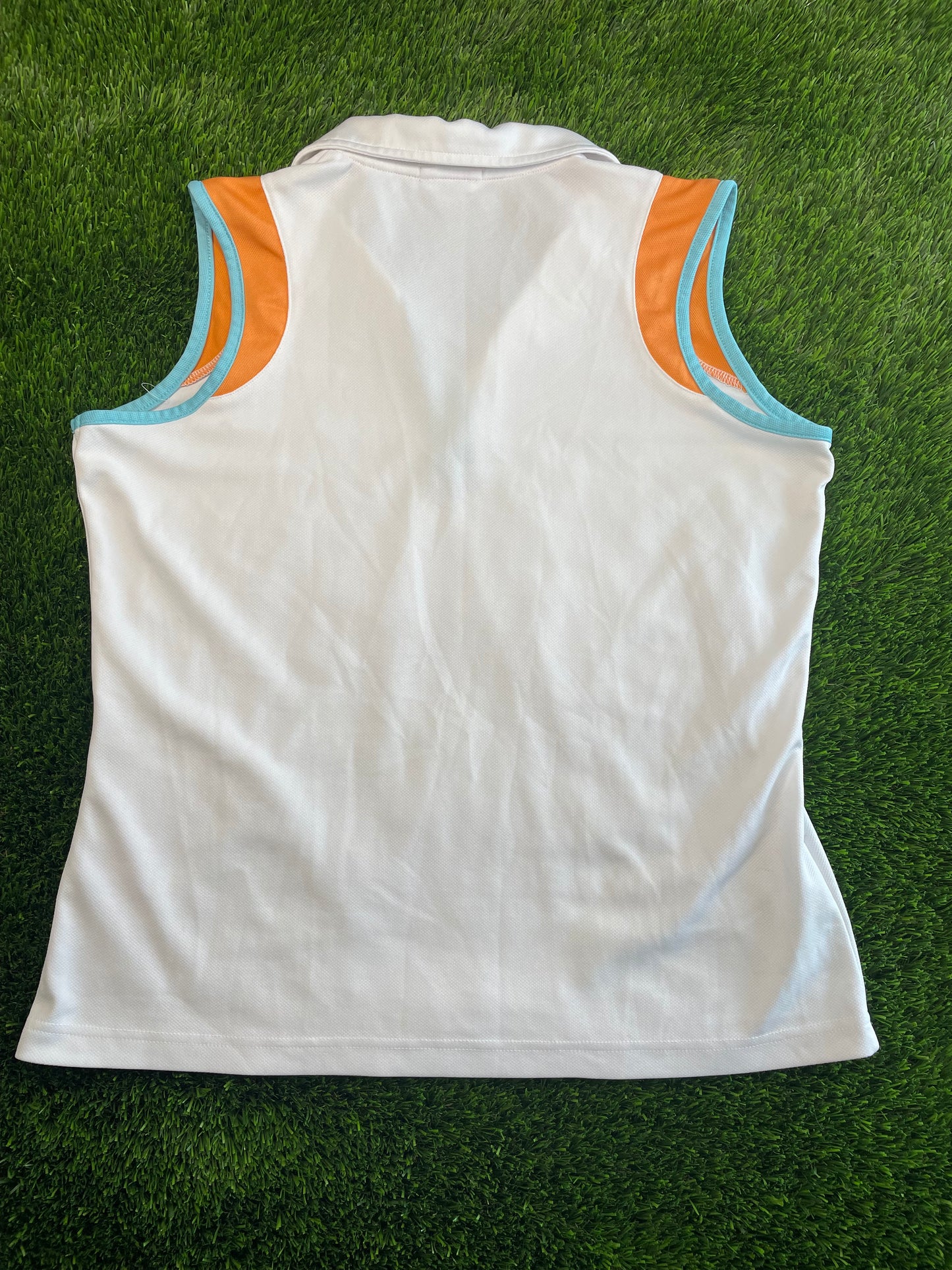 Izod Sleeveless top